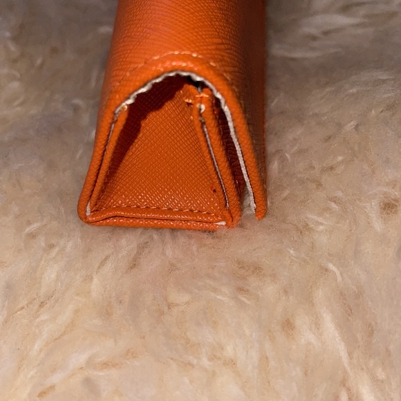 Tory Burch Orange Eyeglass Case with Gold Logo - Picture 6 of 15